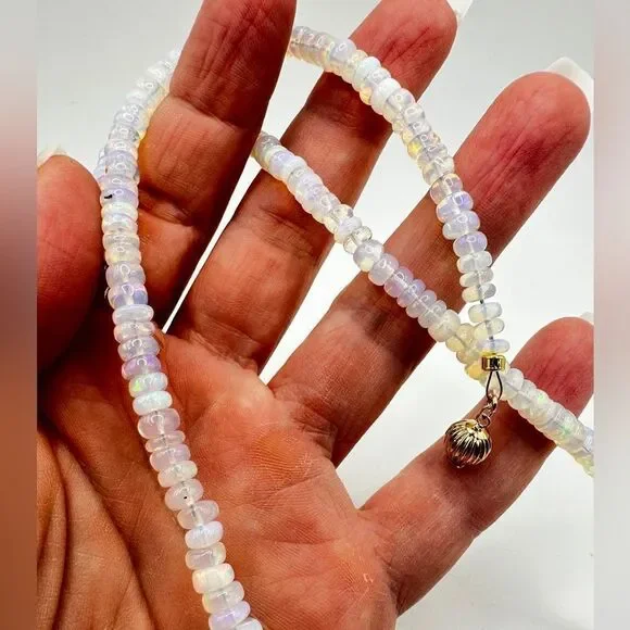20.5" rondelle, graduatedāOpal beaded necklace with a 14kt yellow gold clasp! - Picture 3 of 13